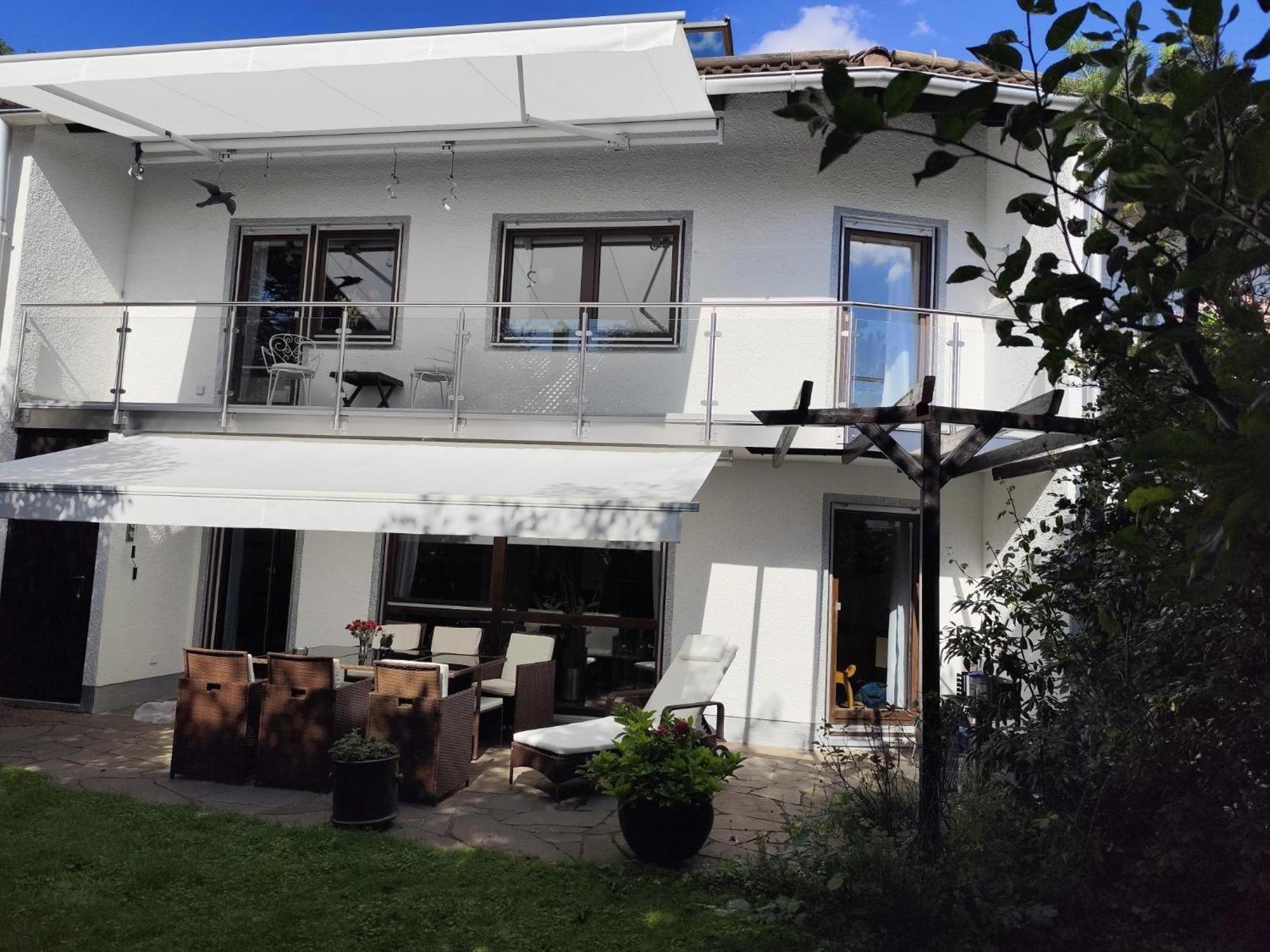 Elegant-Terraced-House-With-Bikes-Near-The-Lake-Children-At-Least-6-A-Old Starnberg Esterno foto