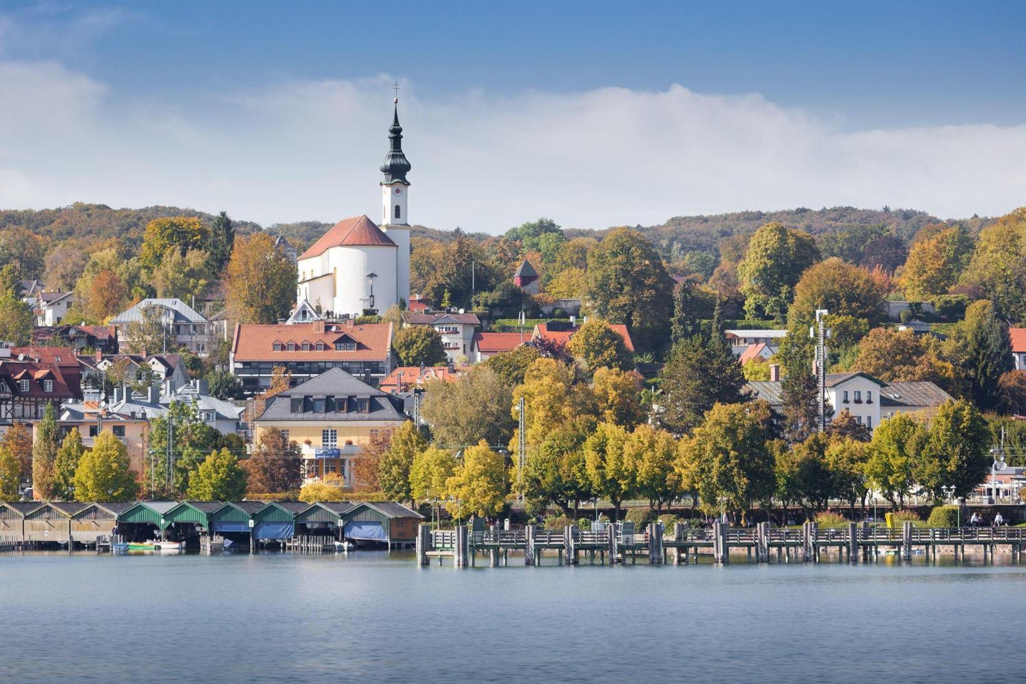 Elegant-Terraced-House-With-Bikes-Near-The-Lake-Children-At-Least-6-A-Old Starnberg Esterno foto