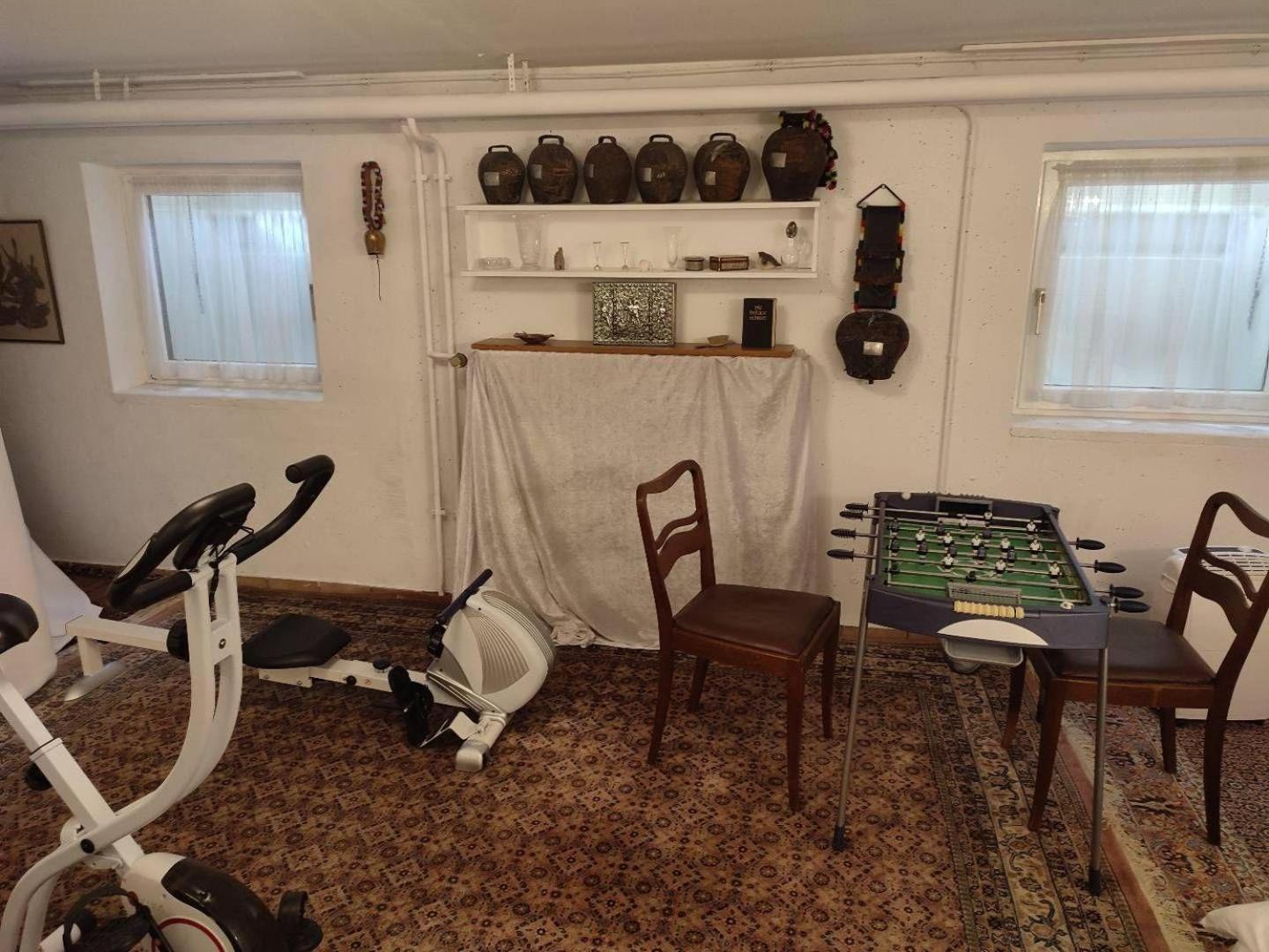 Elegant-Terraced-House-With-Bikes-Near-The-Lake-Children-At-Least-6-A-Old Starnberg Esterno foto